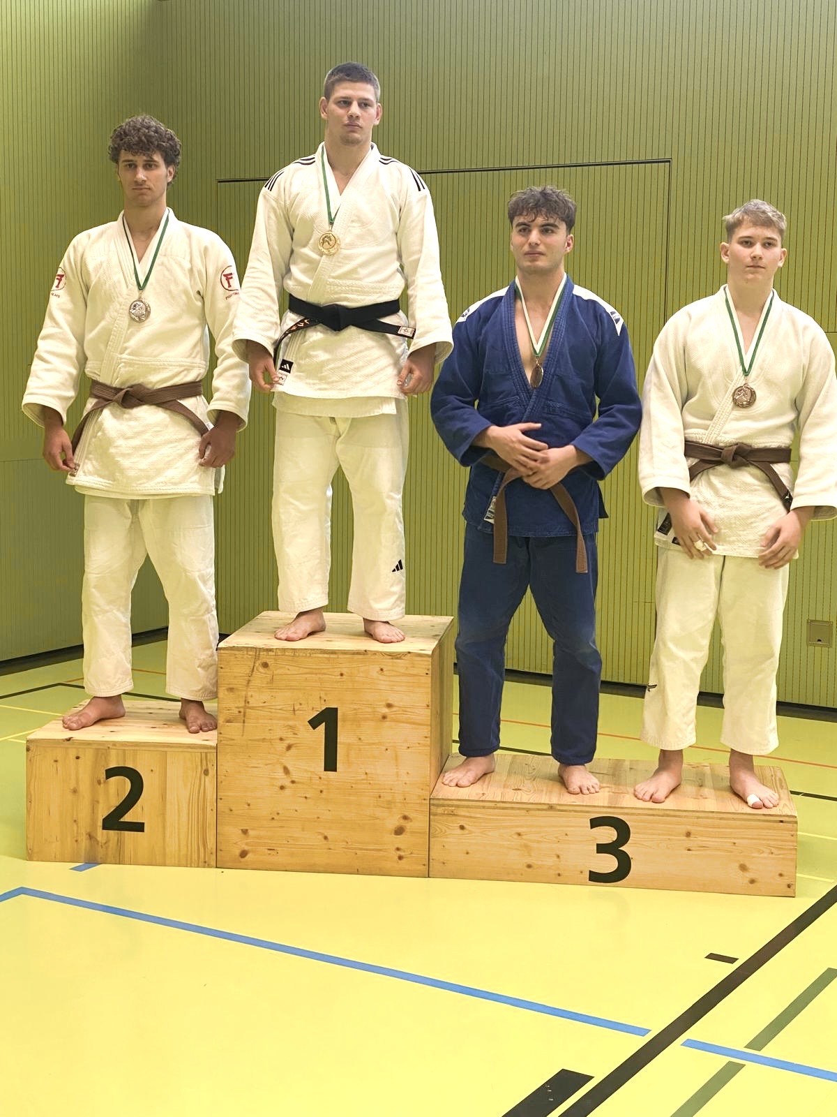 LevinBrunner_Silber_Podium