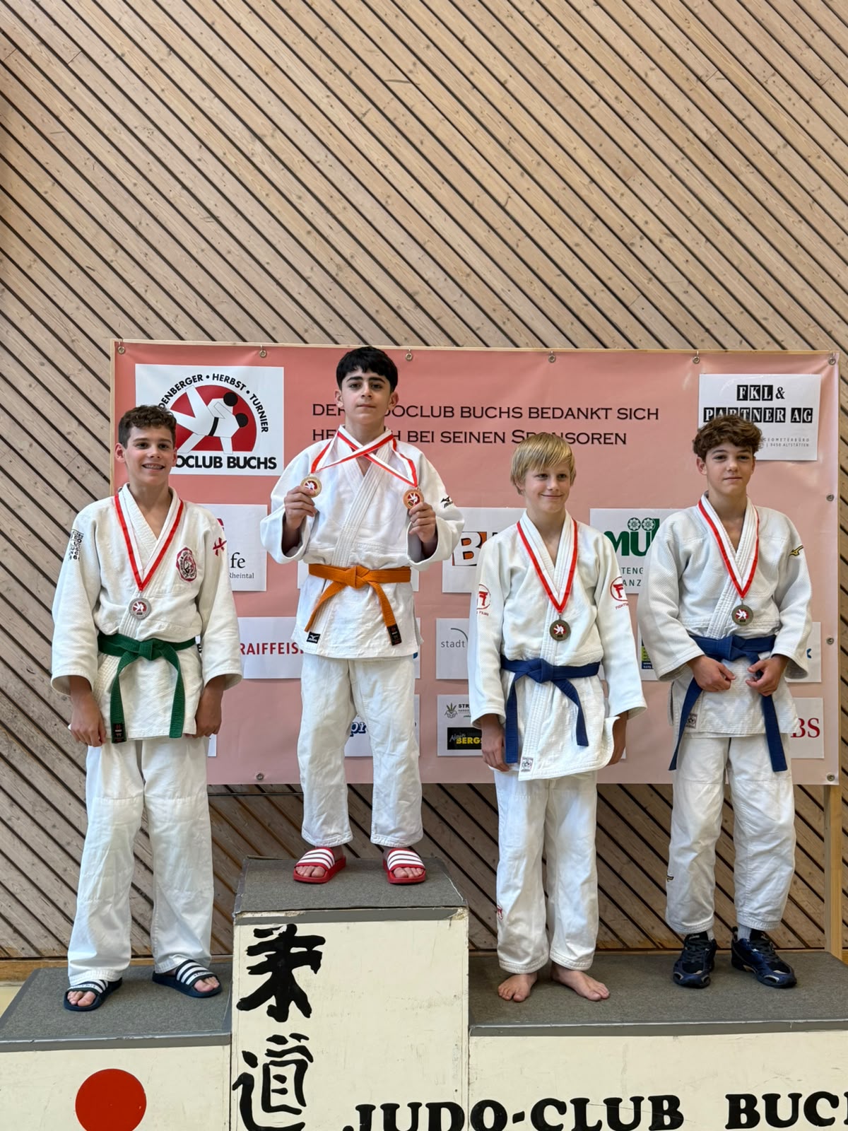 Kenan Teifurov U15 gold