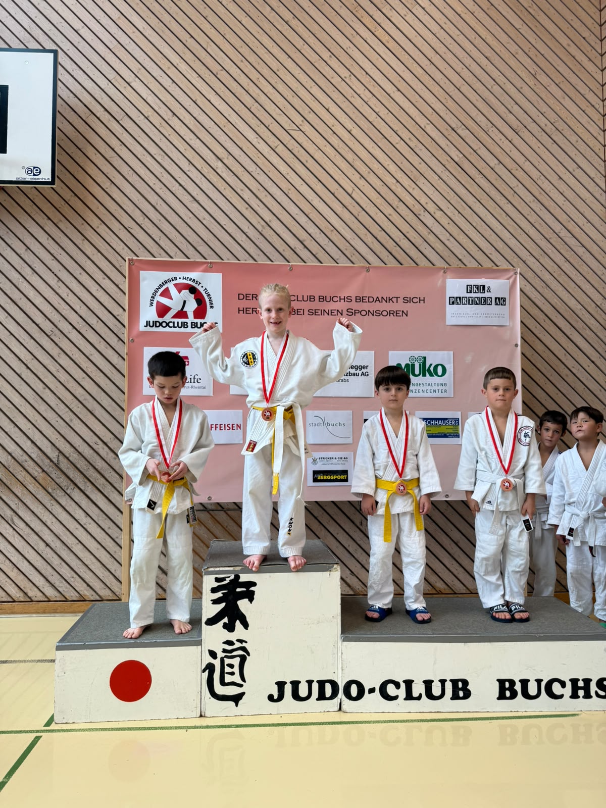 Yasin Teifurov Bronze